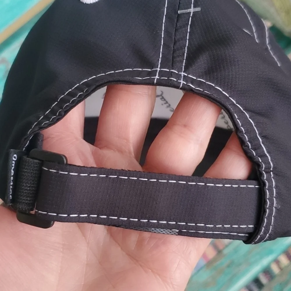 NWT Black Hat